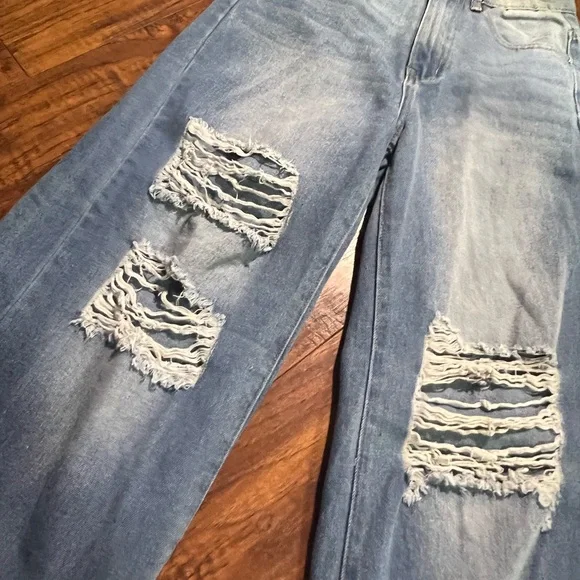 SHEIN women’s size XS ripped wide leg jeans - Picture 3 of 6